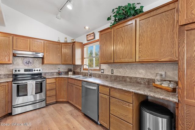 34197 N Hayden DR, Spirit Lake, ID 83869