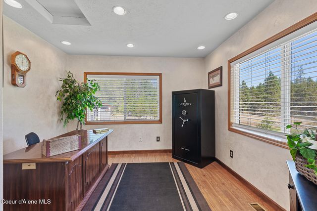 34197 N Hayden DR, Spirit Lake, ID 83869