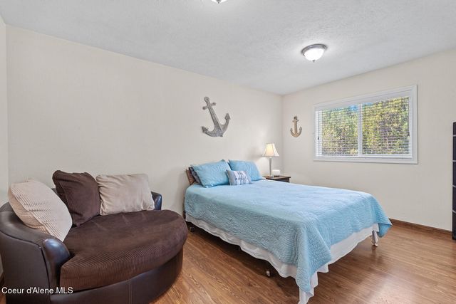 34197 N Hayden DR, Spirit Lake, ID 83869