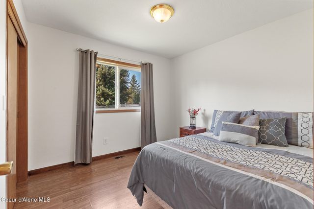 34197 N Hayden DR, Spirit Lake, ID 83869