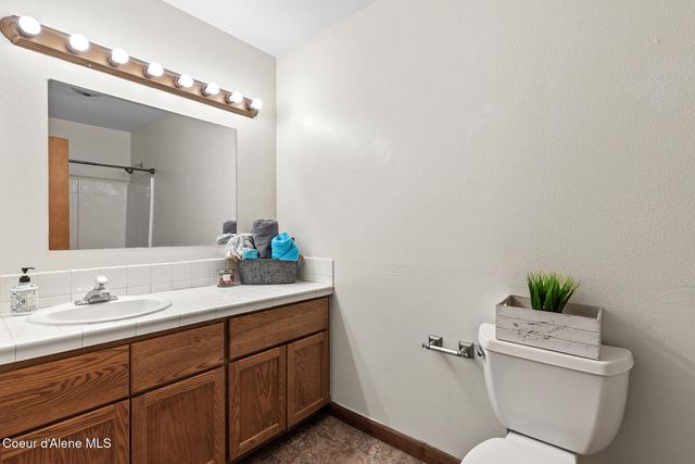 34197 N Hayden DR, Spirit Lake, ID 83869