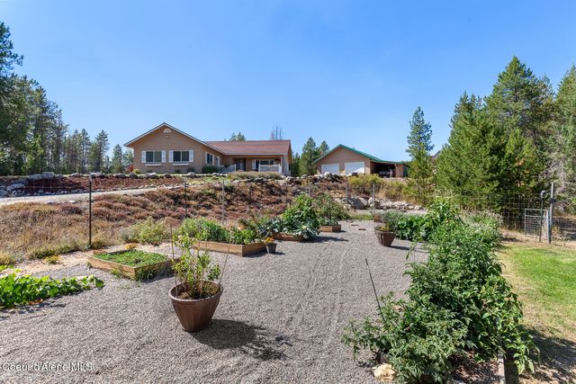 34197 N Hayden DR, Spirit Lake, ID 83869