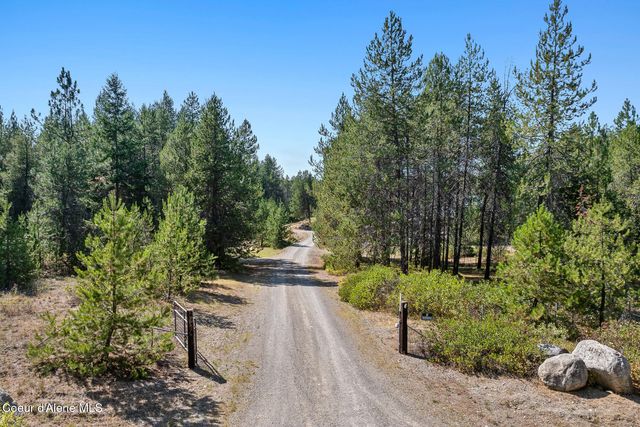 34197 N Hayden DR, Spirit Lake, ID 83869