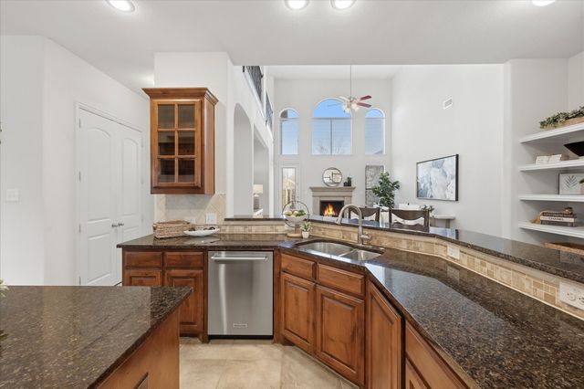 7917 E Aspermont Drive, Plano, TX 75024