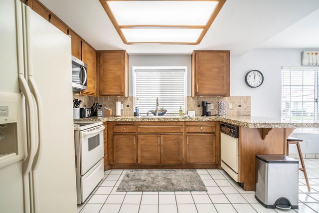 43954 Via Granada, Palm Desert, CA 92211