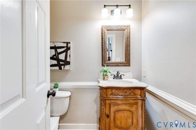 6009 Manor Park Ter, Glen Allen, VA 23059