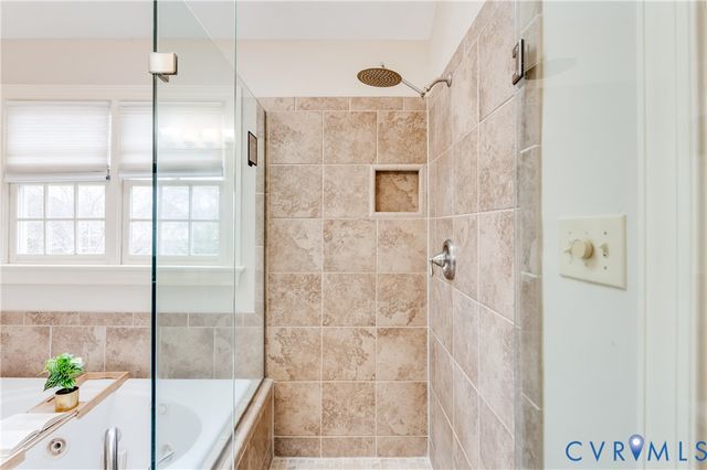 6009 Manor Park Ter, Glen Allen, VA 23059