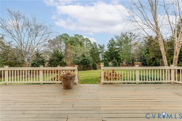 6009 Manor Park Ter, Glen Allen, VA 23059