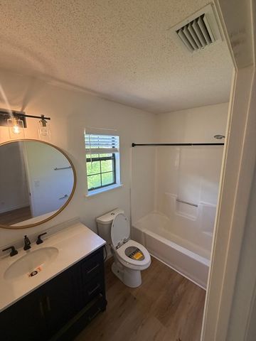 511 Powder Horn Road, St Marys, GA 31558