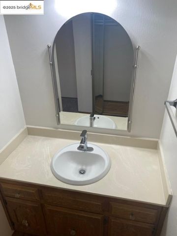 4257 Suzanne Dr, Pittsburg, CA 94565