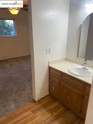 4257 Suzanne Dr, Pittsburg, CA 94565