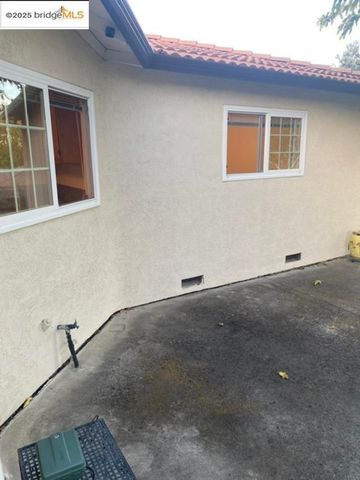 4257 Suzanne Dr, Pittsburg, CA 94565