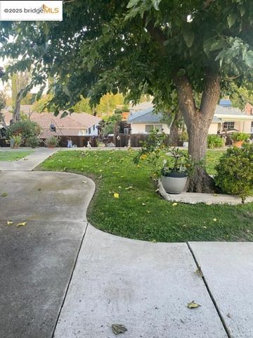 4257 Suzanne Dr, Pittsburg, CA 94565