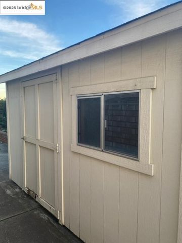 4257 Suzanne Dr, Pittsburg, CA 94565