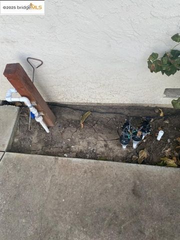 4257 Suzanne Dr, Pittsburg, CA 94565