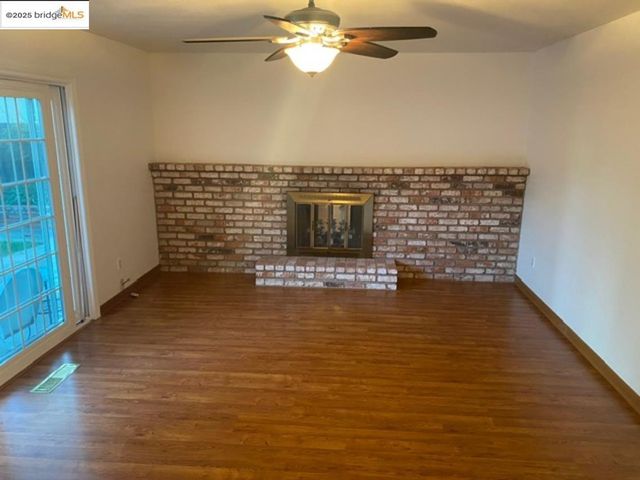 4257 Suzanne Dr, Pittsburg, CA 94565