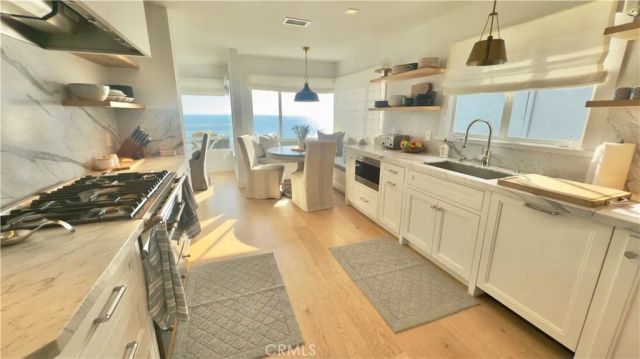 7 Camel Point Drive, Laguna Beach, CA 92651