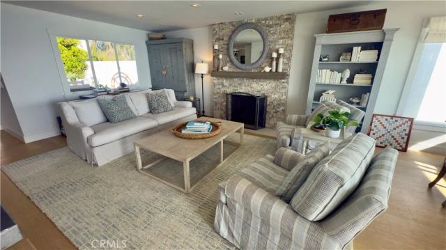 7 Camel Point Drive, Laguna Beach, CA 92651