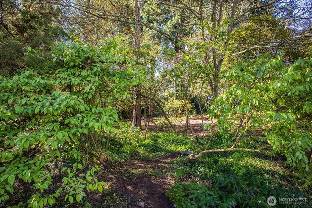 1 XX NE 135th Street, Seattle, WA 98125