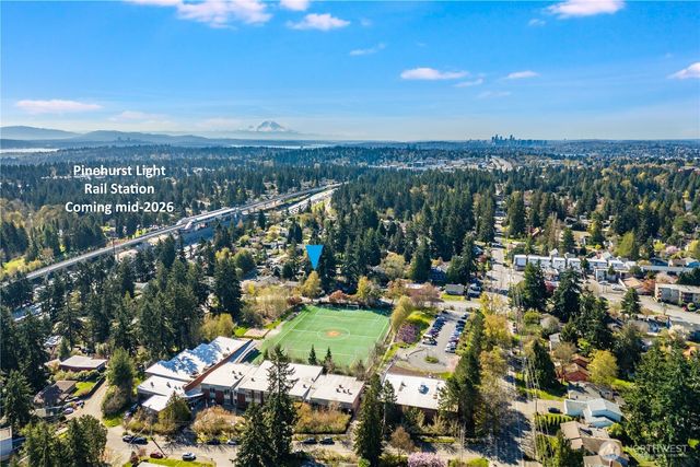 1 XX NE 135th Street, Seattle, WA 98125