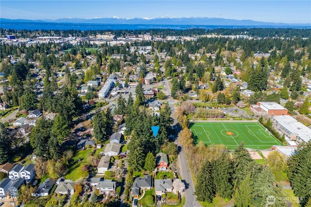 1 XX NE 135th Street, Seattle, WA 98125