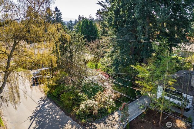1 XX NE 135th Street, Seattle, WA 98125