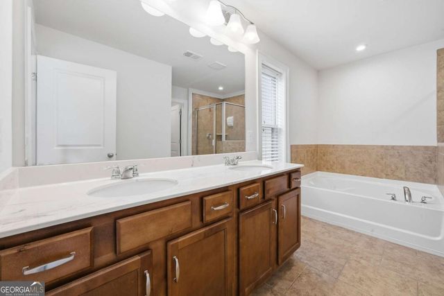 4095 Lake Manor Way, Atlanta, GA 30349