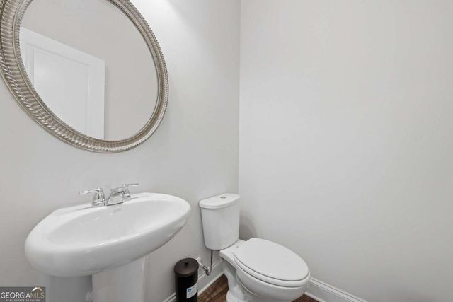4095 Lake Manor Way, Atlanta, GA 30349
