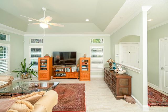 264 Seloy Dr, St Augustine, FL 32084