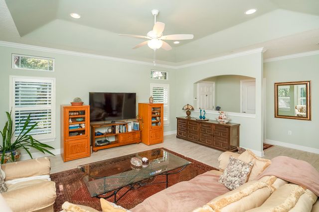 264 Seloy Dr, St Augustine, FL 32084