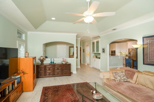 264 Seloy Dr, St Augustine, FL 32084