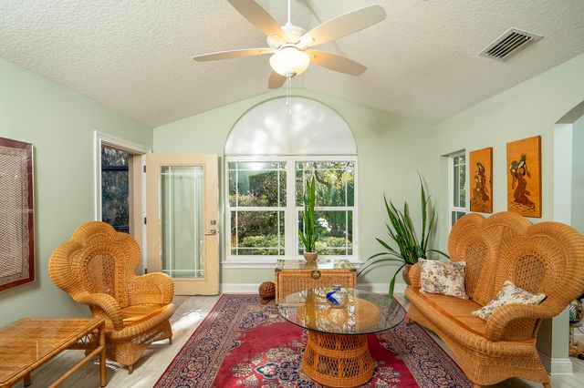 264 Seloy Dr, St Augustine, FL 32084