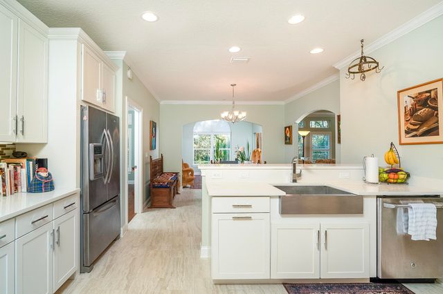 264 Seloy Dr, St Augustine, FL 32084