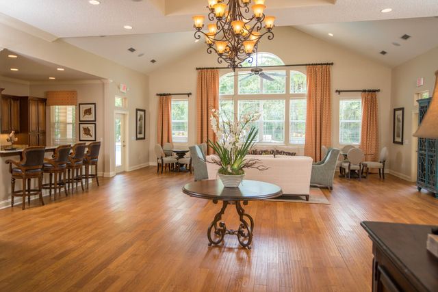 264 Seloy Dr, St Augustine, FL 32084