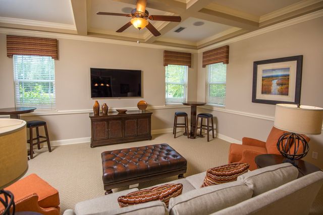 264 Seloy Dr, St Augustine, FL 32084