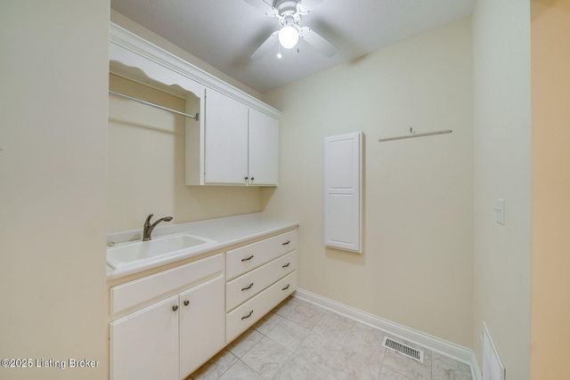 503 Village Lake Dr, Louisville, KY 40245