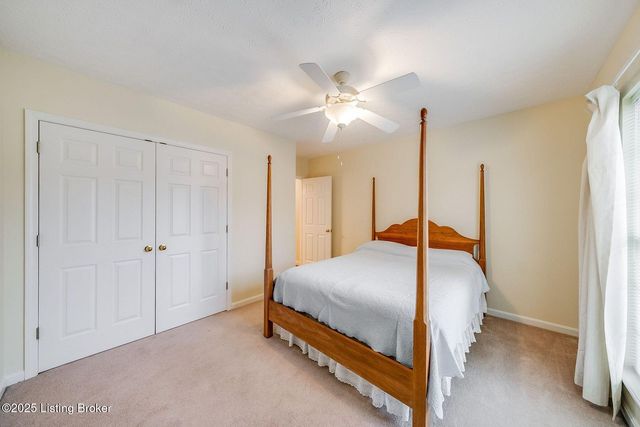 503 Village Lake Dr, Louisville, KY 40245