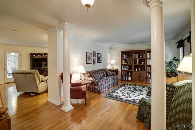 4329 Stebbins St, Chester, VA 23831