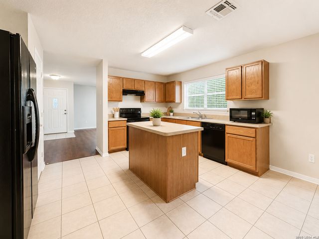 7634 Presidio Ledge, Boerne, TX 78015