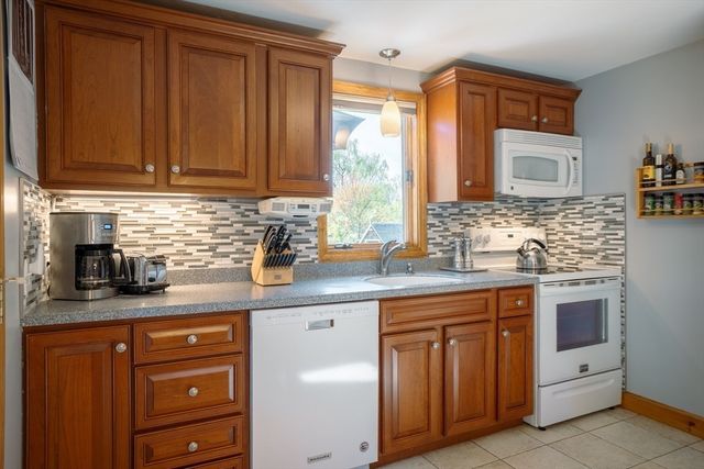 6 North Street, Wilmington, MA 01887