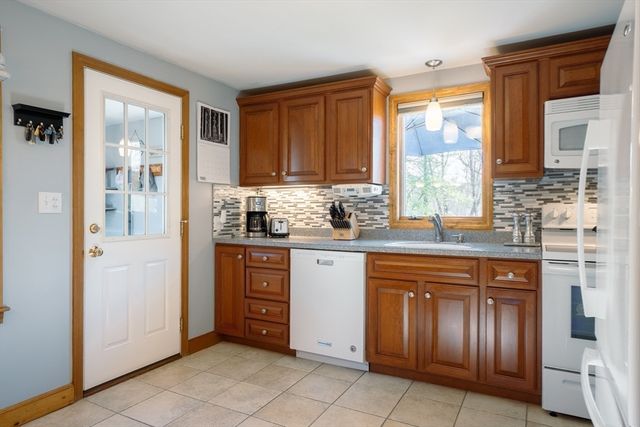 6 North Street, Wilmington, MA 01887