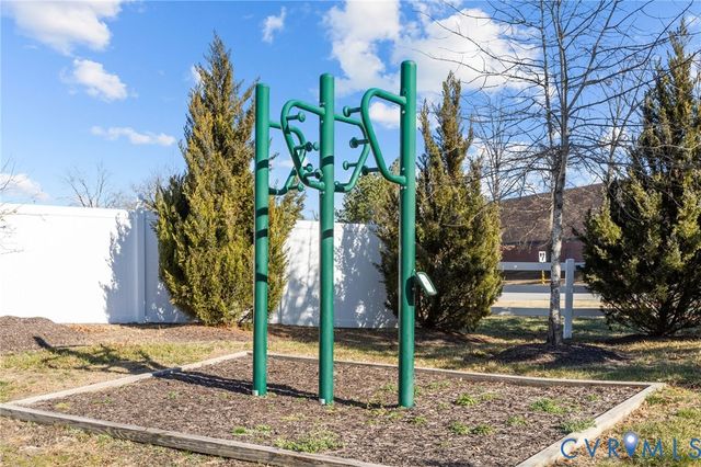 11925 Rubystone Dr, Chester, VA 23831