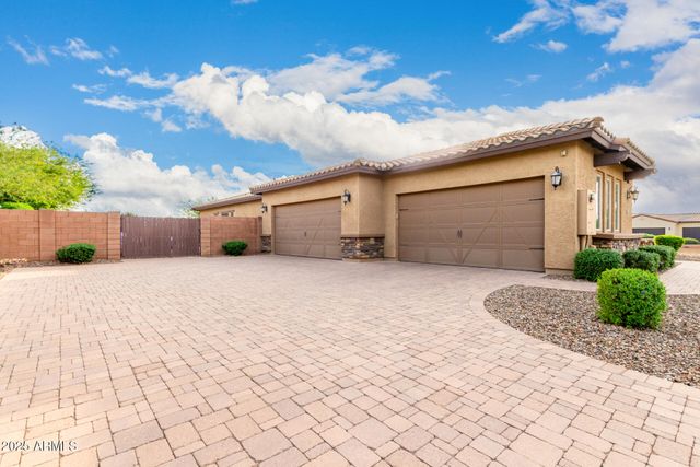 8733 W VILLA LINDO Drive, Peoria, AZ 85383