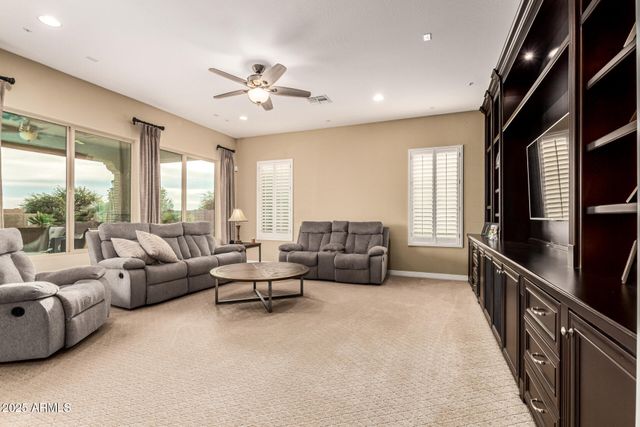 8733 W VILLA LINDO Drive, Peoria, AZ 85383