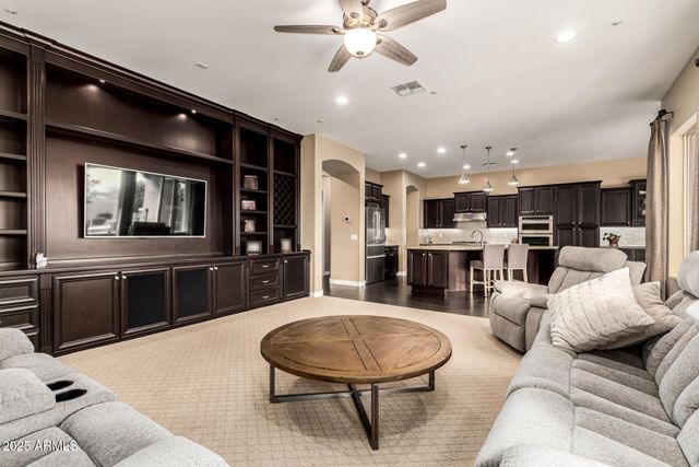 8733 W VILLA LINDO Drive, Peoria, AZ 85383