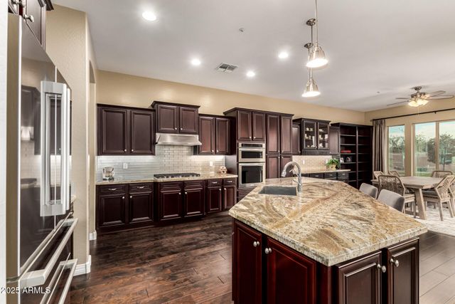 8733 W VILLA LINDO Drive, Peoria, AZ 85383