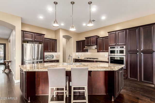 8733 W VILLA LINDO Drive, Peoria, AZ 85383