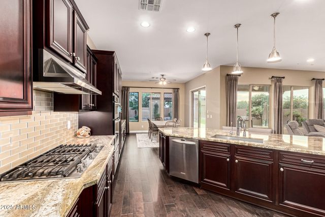 8733 W VILLA LINDO Drive, Peoria, AZ 85383