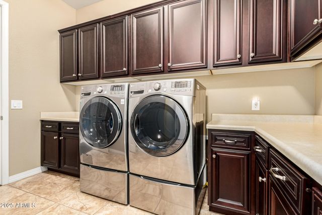 8733 W VILLA LINDO Drive, Peoria, AZ 85383