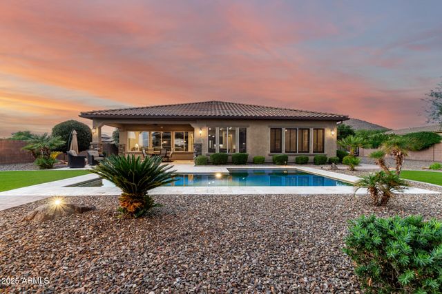 8733 W VILLA LINDO Drive, Peoria, AZ 85383